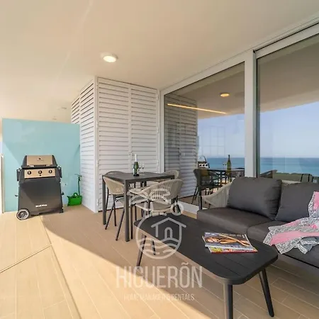 Higueronrentals Wave شقة