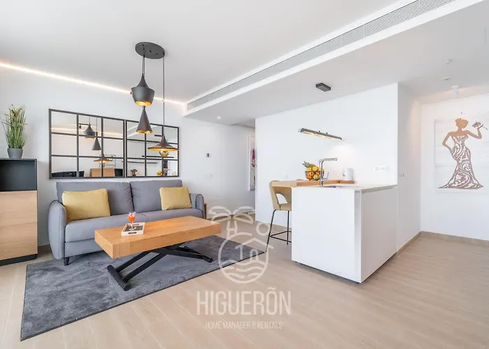 Higueronrentals Wave דירה פואנגירולה